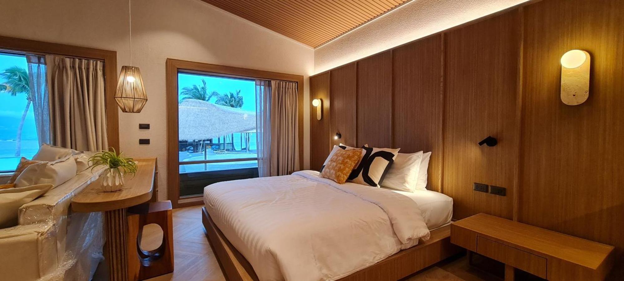 Junior Suite Pool View